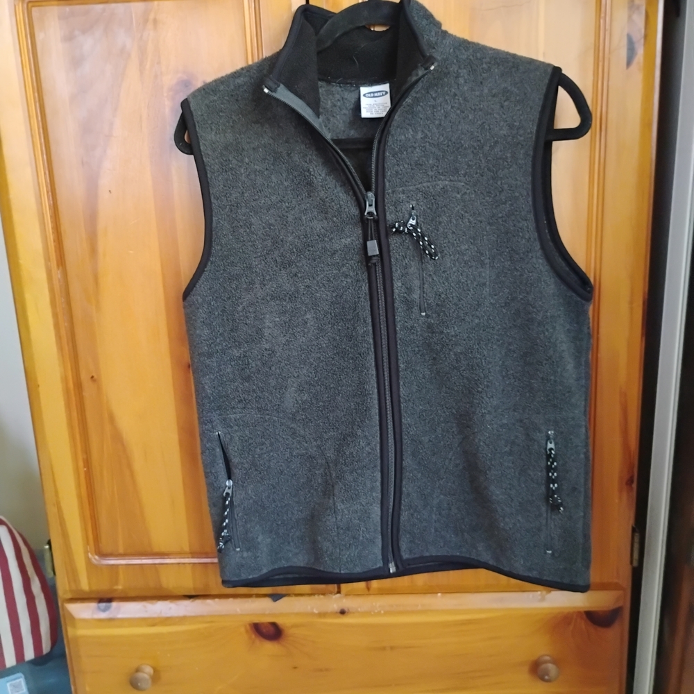 Old Navy Women's Gray Fleece Vest